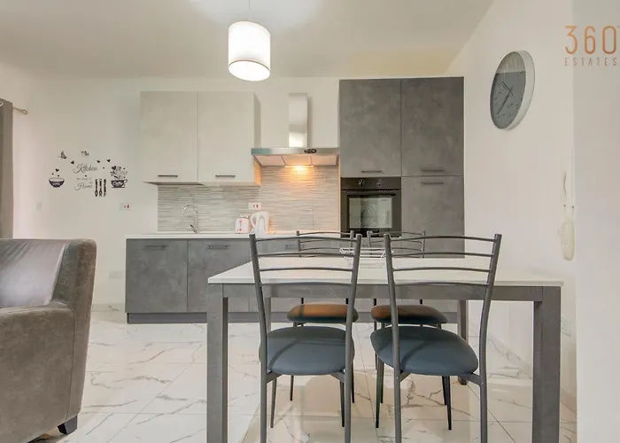 Appartement Cosy 1br With Full Amenities In By 360 Estates *